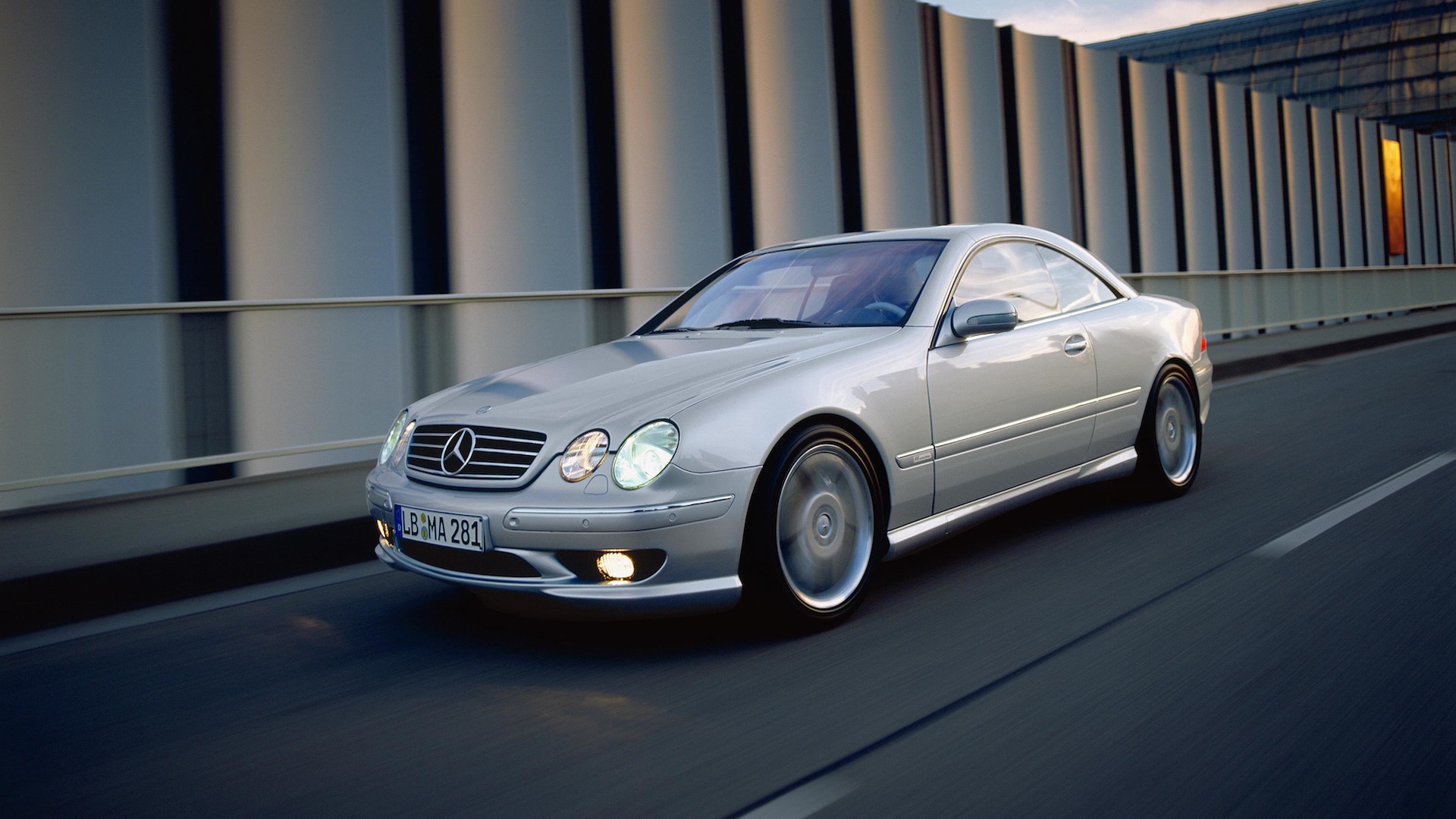 11 супер редки коли напомнят за историята на Mercedes